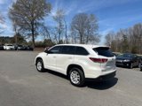 Used 2016 Toyota Highlander LE image 5