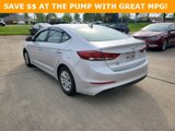 Used 2017 Hyundai Elantra SE image 3