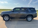 Used 2016 Toyota 4Runner SR5 image 4