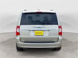 Used 2015 Chrysler Town & Country Touring w/ Driver Convenience Group image 4