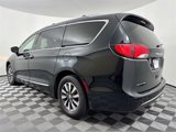 Used 2019 Chrysler Pacifica Touring-L Plus w/ Advanced Safetytec Group image 3