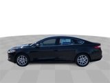 Used 2016 Ford Fusion SE w/ Equipment Group 202A image 5