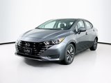 Used 2023 Nissan Versa SV image 3