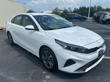 Used 2022 Kia Forte LXS image 3