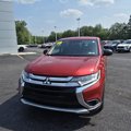 Used 2018 Mitsubishi Outlander SE image 3