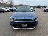 Used 2023 Kia Niro SX Touring image 3