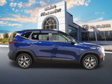 Used 2021 Kia Seltos EX image 2