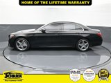 Used 2017 Mercedes-Benz E 300 4MATIC image 4
