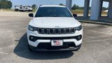 New 2025 Jeep Compass Latitude image 3