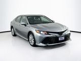 Used 2019 Toyota Camry LE image 3