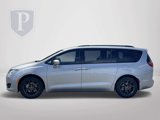 Used 2020 Chrysler Pacifica Touring-L Plus w/ S Appearance Package image 5