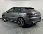 Used 2023 Porsche Cayenne Coupe image 3