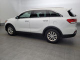 Used 2018 Kia Sorento LX image 3