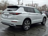 New 2025 Mitsubishi Outlander SE image 4