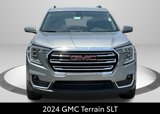 Used 2024 GMC Terrain SLT image 2