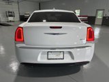 Used 2018 Chrysler 300 Touring w/ Driver Convenience Group image 6