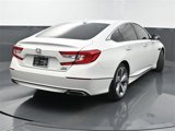 Used 2020 Honda Accord Touring image 3