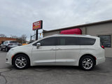 Used 2019 Chrysler Pacifica Limited w/ Advanced Safetytec Group image 4