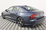 Used 2022 Volvo S60 T8 Inscription image 3