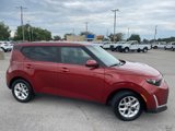 Used 2023 Kia Soul LX w/ LX Technology Package image 2