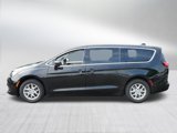 Used 2017 Chrysler Pacifica Touring image 4