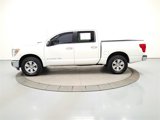 Used 2018 Nissan Titan SV image 5