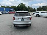 Used 2017 Ford Explorer XLT image 4