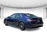 Used 2022 Toyota Camry SE image 3