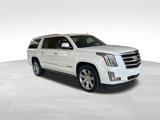 Used 2017 Cadillac Escalade ESV Premium Luxury image 2