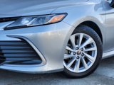 Used 2022 Toyota Camry LE image 3