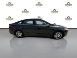 Used 2015 Ford Fusion SE image 2