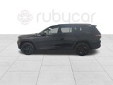 Used 2023 Jeep Grand Cherokee L Laredo image 2