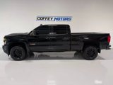Used 2018 Chevrolet Silverado 2500 LTZ image 3