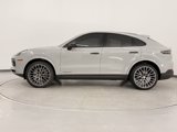 Used 2023 Porsche Cayenne Platinum Edition image 2