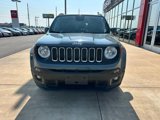 Used 2018 Jeep Renegade Latitude image 3