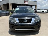 Used 2014 Nissan Pathfinder SV image 2