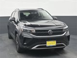 Used 2022 Volkswagen Taos S image 2