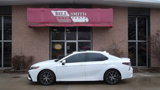 Used 2024 Toyota Camry SE image 2