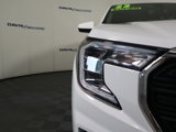 Used 2023 GMC Terrain SLE image 3