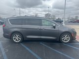 Used 2018 Chrysler Pacifica Limited image 5
