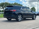 Used 2019 Chevrolet Traverse LT w/ LT Premium Package image 2