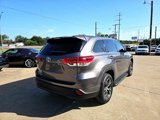Used 2019 Toyota Highlander LE image 4