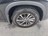Used 2017 Toyota Highlander XLE image 2