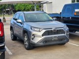 Used 2021 Toyota RAV4 XLE Premium image 3