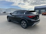 Used 2017 INFINITI QX30 Premium w/ Technology Package image 4