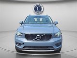 Certified 2022 Volvo XC40 T5 Momentum image 2
