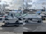 Used 2018 Toyota Camry SE image 3
