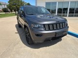 Used 2017 Jeep Grand Cherokee Altitude image 2