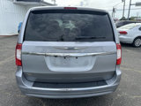 Used 2014 Chrysler Town & Country Touring image 5