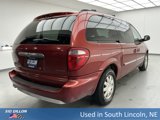 Used 2006 Chrysler Town & Country Touring image 4